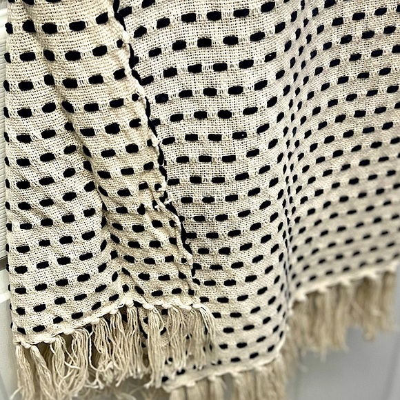 Boho throw! Navy and off white elegant fringed decorative accent. - Picture 5 of 7